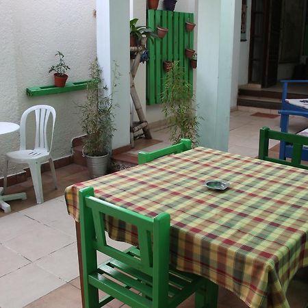 Hostal Los Aventureros Santa Cruz de La Sierra Exterior photo