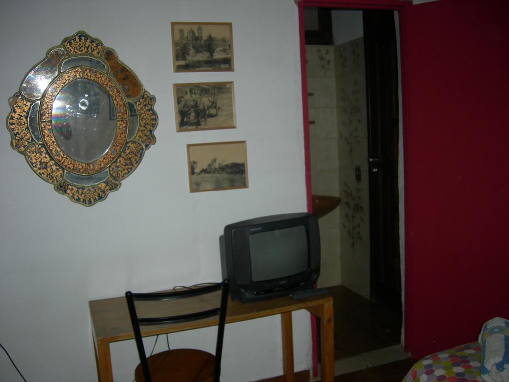 Hostal Los Aventureros Santa Cruz de La Sierra Room photo