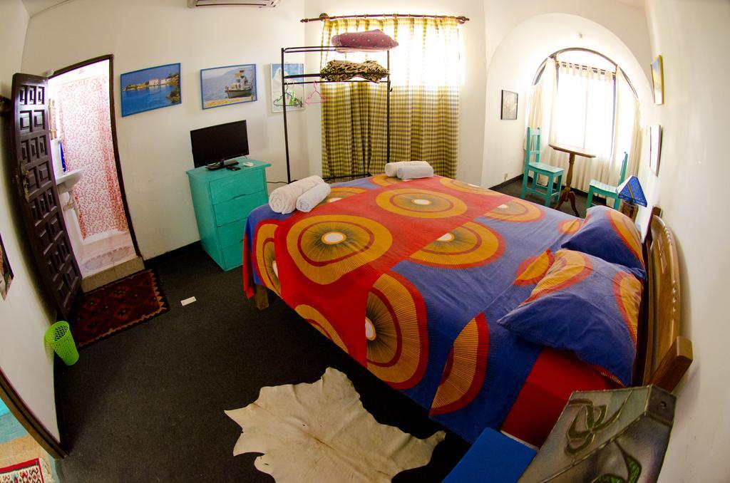 Hostal Los Aventureros Santa Cruz de La Sierra Room photo
