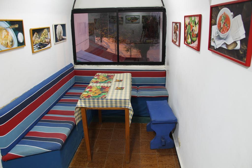Hostal Los Aventureros Santa Cruz de La Sierra Exterior photo