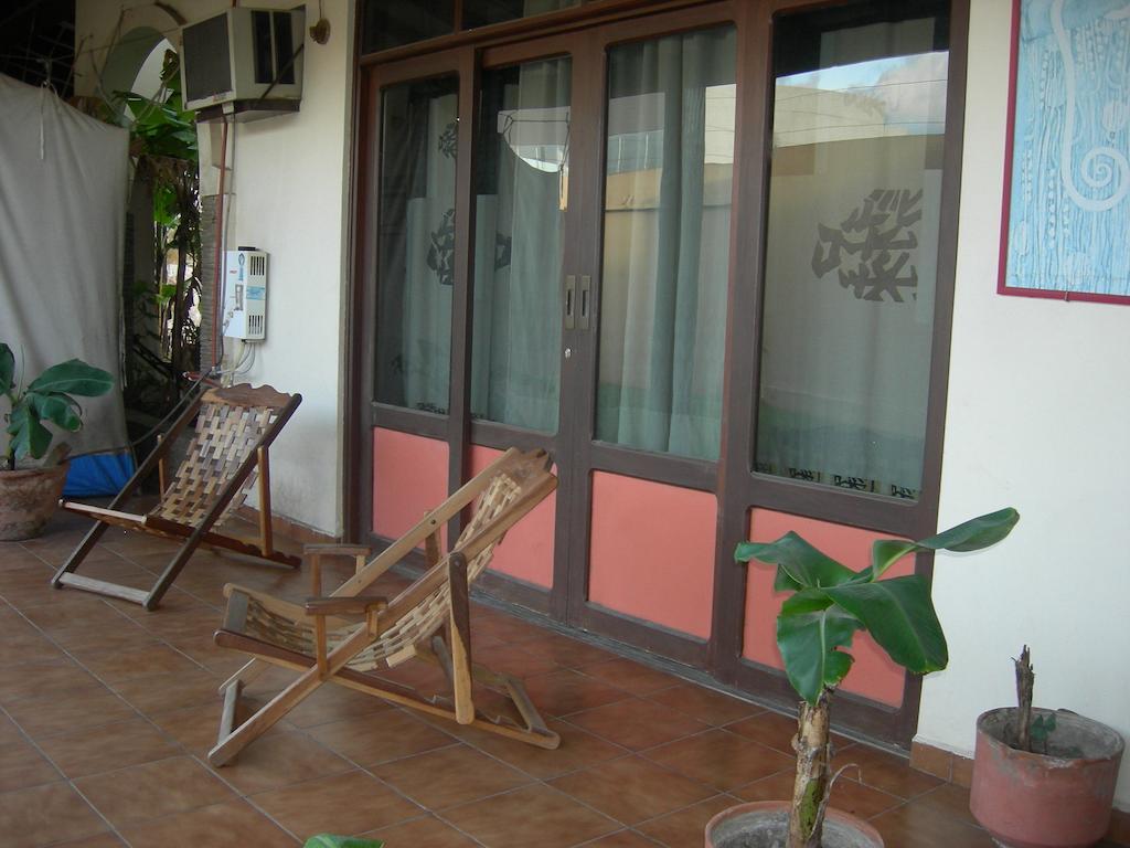 Hostal Los Aventureros Santa Cruz de La Sierra Exterior photo
